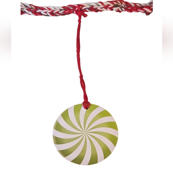 Hand Crafted Holiday Garlan Crochet Red White Green Candy Theme Upcycled Paper - Picture 10 of 17